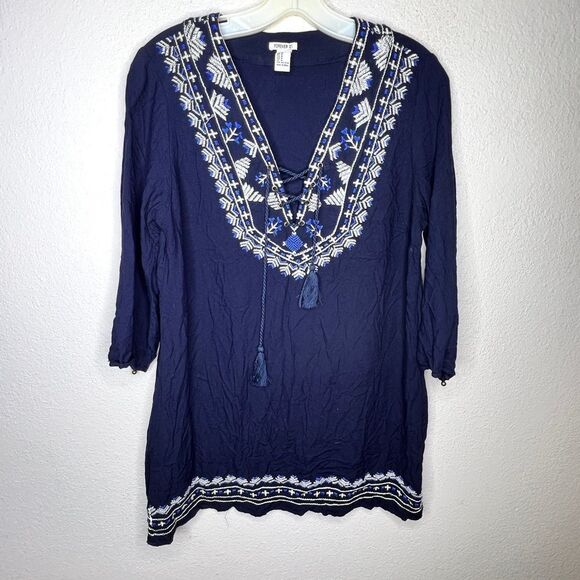 Forever 21 Embroidered Top - Picture 7 of 7